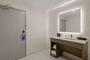 Koupelna v ubytování Comfort Inn Conroe