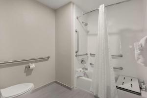 Koupelna v ubytování Comfort Inn Conroe