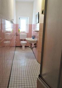 Et badeværelse på Apartment Haus Essen