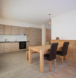 Kuhinja oz. manjša kuhinja v nastanitvi Helvetia hotel