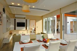 Fotografie z fotogalerie ubytování 4bdr Modern Villa Signature by CapitalPro ve městě Phuket