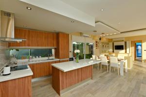 Fotografie z fotogalerie ubytování 4bdr Modern Villa Signature by CapitalPro ve městě Phuket