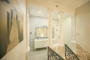 Koupelna v ubytování Sliema Central Iprime Suites + 37 fotografií
