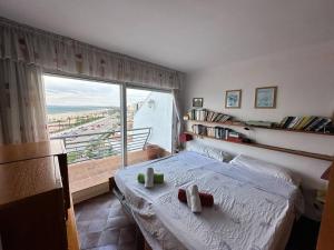 Postel nebo postele na pokoji v ubytování AwayDays 803 Apartamento 8a Planta Vista Mar