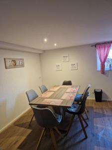 Posezení v ubytování Ferienwohnung Sonnenschein + 9 fotografií