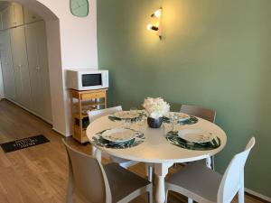 Televízia a/alebo spoločenská miestnosť v ubytovaní AwayDays - Luminoso Apartamento en BAHIA