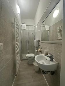 Albergo del Pozzo的一间浴室