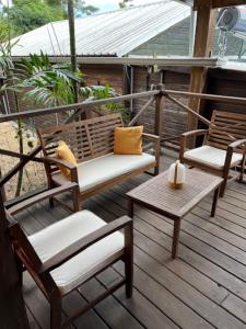 Balkón nebo terasa v ubytování La Bananeraie Apt 35m2 piscine jardin tropical parking privé
