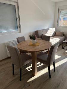 Posezení v ubytování MM-2 Apartman