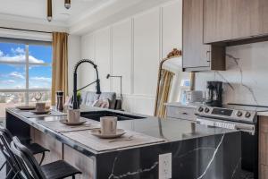Gambar di galeri bagi Elegant Space in Currie di Calgary