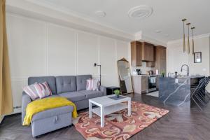 Gambar di galeri bagi Elegant Space in Currie di Calgary +32 gambar