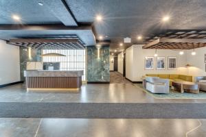 Gambar di galeri bagi Elegant Space in Currie di Calgary