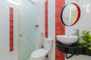 Koupelna v ubytování Homestay Bãi Sau - 5 phòng ngủ - 30 Võ Thị Sáu - Free karaoke + 31 fotografií