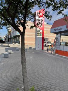 Το κτήριο όπου στεγάζεται  το διαμέρισμα