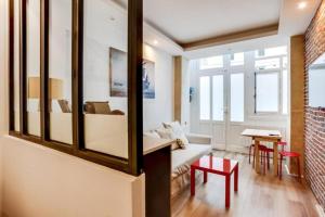 Część wypoczynkowa w obiekcie Modern apartment - 1BR-4P - Palais Garnier