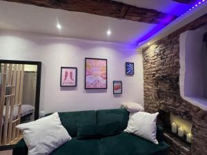 Postel nebo postele na pokoji v ubytování Studio Charme Huningue Abbatucci