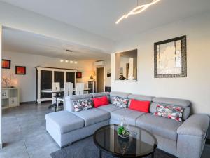 Posedenie v ubytovaní Marina lumineuse avec terrasses, clim, parking & accès plage privée - FR-1-387-181