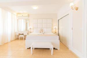 Gallery image of Phoenicia Holiday Resort in Mamaia Nord