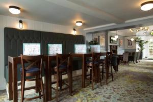 Uma área de estar em The Cross Keys
