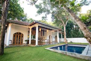 Πισίνα στο ή κοντά στο golden elephant villa