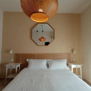 Postel nebo postele na pokoji v ubytování Alba Hotel
