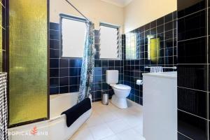 Φωτογραφία από το άλμπουμ του The Barra Retro 3 Bed Unit Walk To Foreshore σε Nightcliff +16 φωτογραφίες