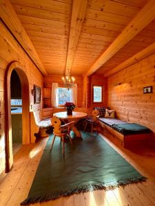 Postel nebo postele na pokoji v ubytování Chalet kleiner Bär