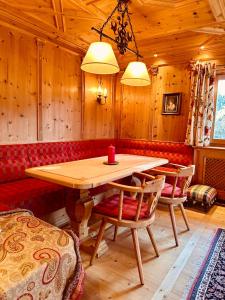 Posezení v ubytování Chalet kleiner Bär