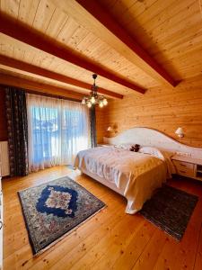 Postel nebo postele na pokoji v ubytování Chalet kleiner Bär