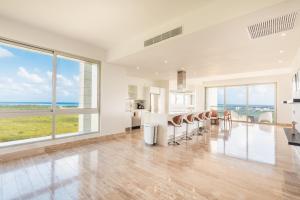 Fotografija u galeriji objekta Penthouse with 3BR and pool in Cap Cana u Punta Kani +18 fotografija
