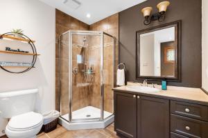 Koupelna v ubytování Townhouse On The Golf La Bte -10min To Tremblant + 33 fotografií