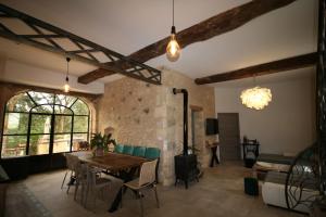 Χώρος καθιστικού στο Gite du Manoir Le Roc