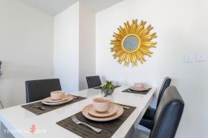 Mynd úr myndasafni af The Midas Touch Rooftop Pool & Free Parking í Darwin