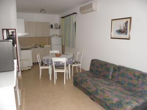 Kuchyň nebo kuchyňský kout v ubytování Apartments Ruzica