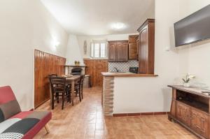 Kuchyň nebo kuchyňský kout v ubytování Giada House
