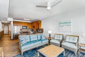 Kuchyň nebo kuchyňský kout v ubytování Beach Club 1B - 204B