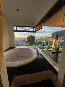 Nespecifikovaný výhled na hory nebo výhled na hory při pohledu z apartmánu