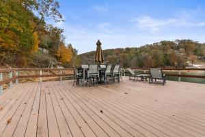 Galería fotográfica de Big Creek Getaway en Pine Crest 45 fotos más