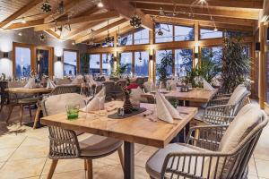 Χώρος καθιστικού στο Hotel Bad Neunbrunnen am Waldsee - non Halal