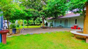Zahrada ubytování บ้านไม้หอมบูติค สวนผึ้ง
