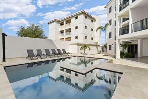 Πισίνα στο ή κοντά στο Bonaire Beach Apartment 1 with communal pool and diving facilities