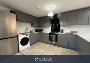 Kuchyň nebo kuchyňský kout v ubytování Open Plan Townhouse in Shrewsbury + 7 fotografií
