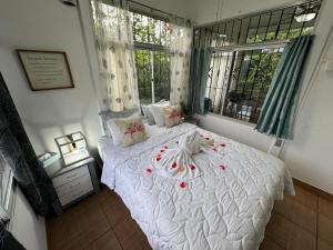 Letto o letti in una camera di Casa Willow Spacious And Relaxing Property