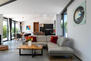 Posedenie v ubytovaní Martincic residence - 5 stars luxury with pool heating on 4000m2