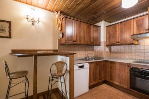 Gallery image of Roca Blanca by Totiaran in Naut Aran +40 photos