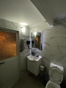 Koupelna v ubytování Albania Studio Apartament