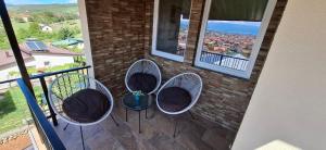 Balkón nebo terasa v ubytování Hilltop Serenity Ohrid