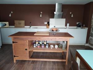 Dapur atau dapur kecil di A Casa do outeiro +16 gambar