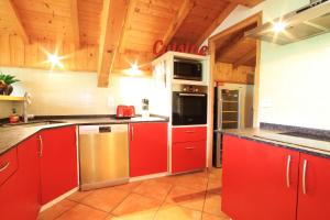 Η κουζίνα ή μικρή κουζίνα στο Chalet Serein