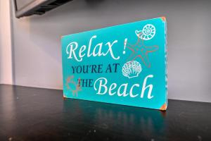 Φωτογραφία από το άλμπουμ του Oceanfront - Pet Friendly - Wraparound Porch σε Surf City +27 φωτογραφίες